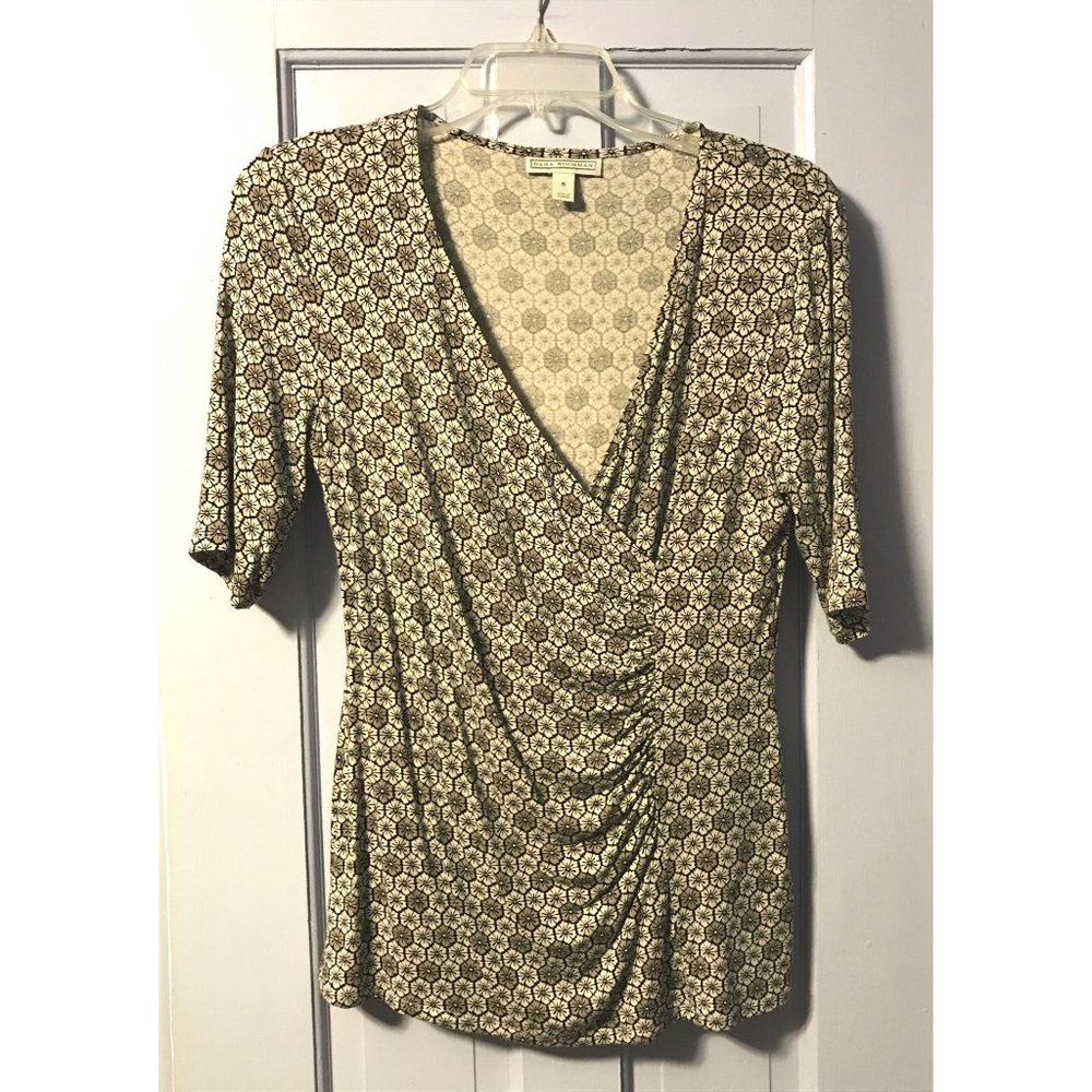 Dana Buchman, size small top